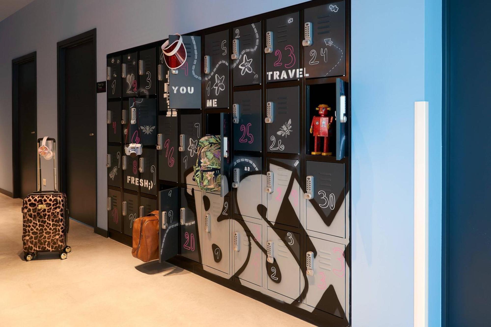 Moxy Sophia Antipolis Ξενοδοχείο Biot Εξωτερικό φωτογραφία