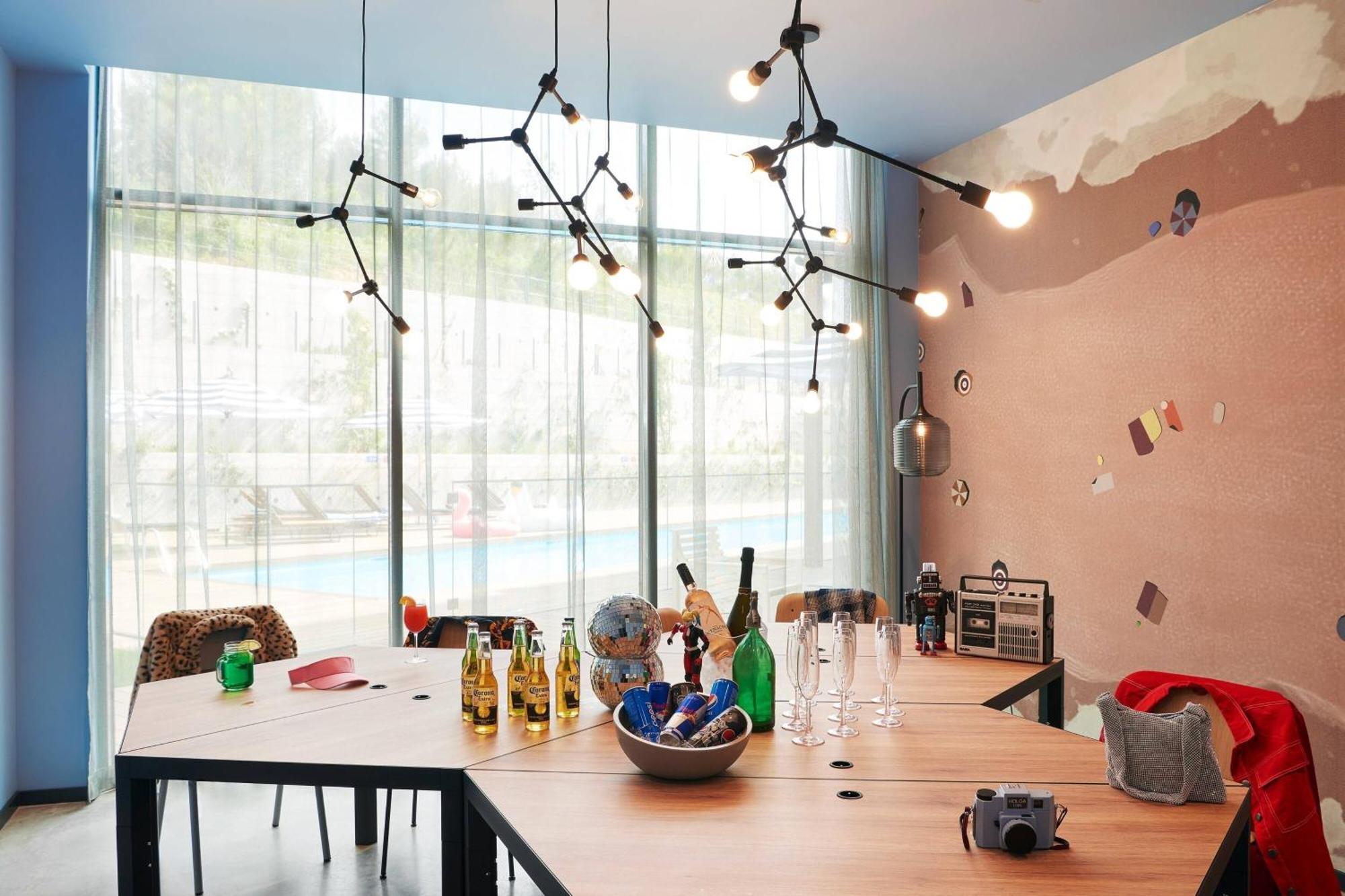 Moxy Sophia Antipolis Ξενοδοχείο Biot Εξωτερικό φωτογραφία