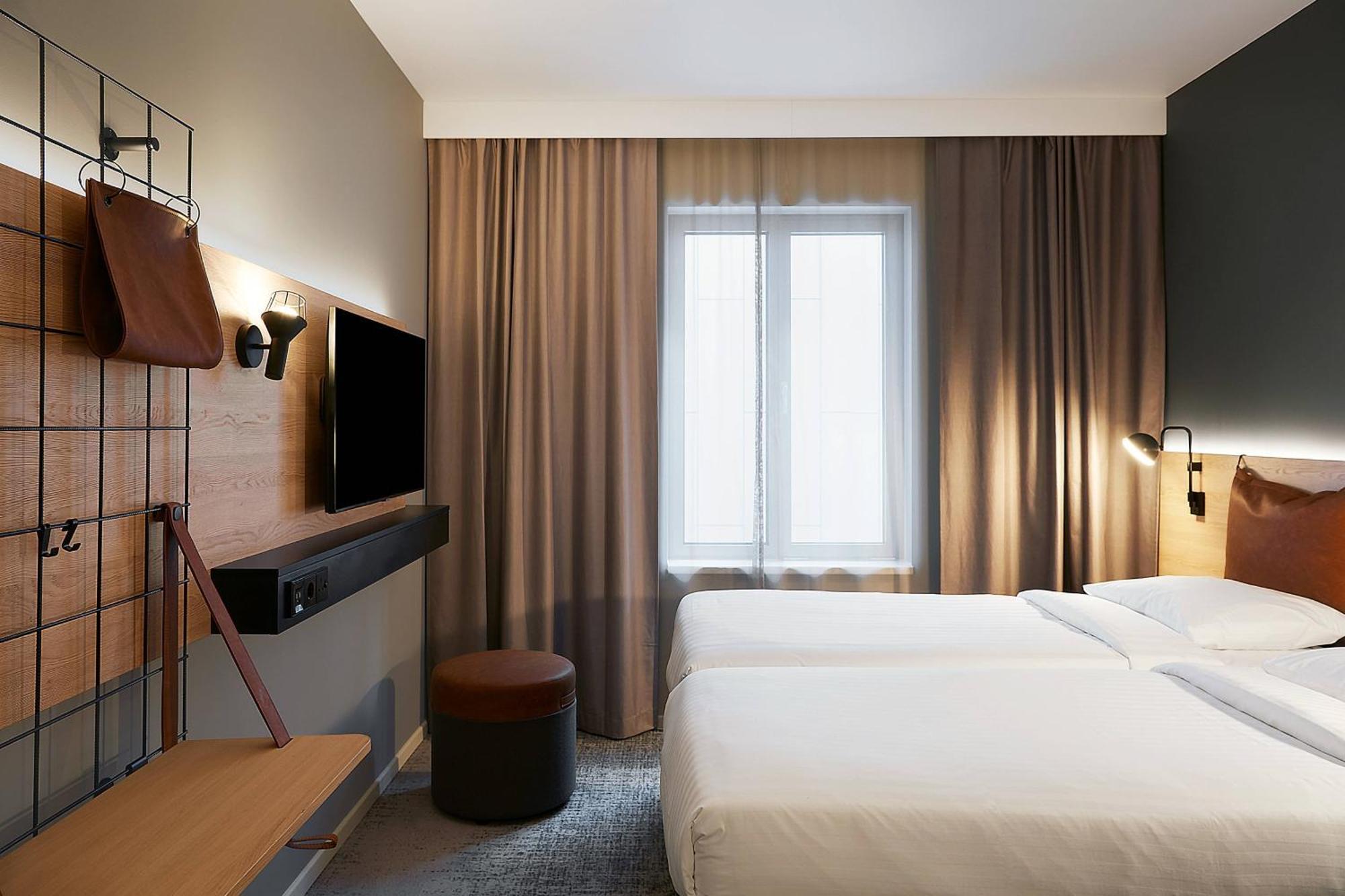 Moxy Sophia Antipolis Ξενοδοχείο Biot Εξωτερικό φωτογραφία